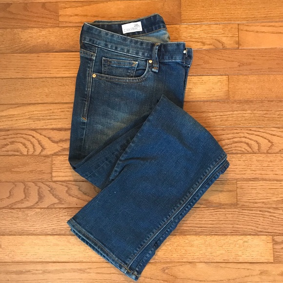 GAP Real Straight Mid-rise Jeans - Picture 2 of 4